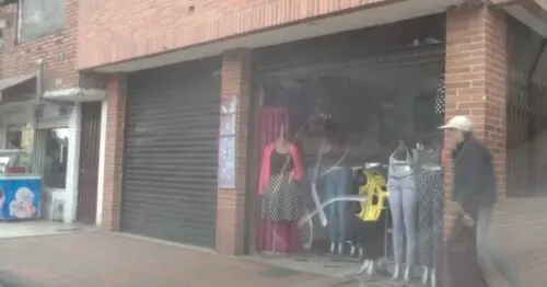 ALMACEN DE ROPA CALLE 69 ALMACEN DE ROPA CALLE 69